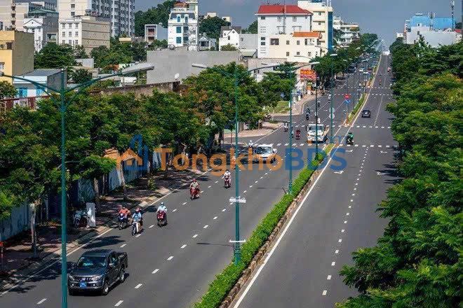 Nhà mặt tiền Lê Văn Việt Thủ Đức 72m² 9.5 tỷ - Ô tô vào tận nhà