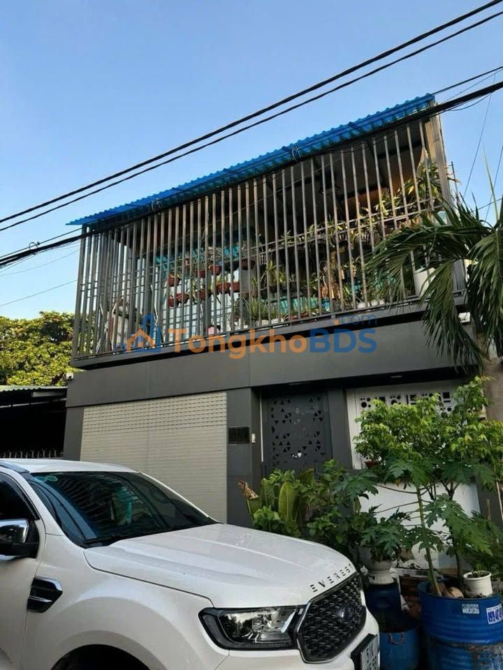 Nhà Tân Thới Hiệp Q12 98m² 8.2 tỷ - Ô tô vào tận nhà