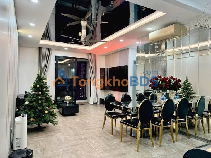 Căn hộ Times City 81m² 8.8 tỷ - View đẹp, bàn giao ngay