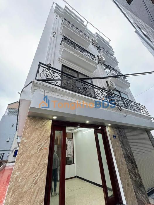 Nhà Long Biên 30m² 6.1 tỷ - Full nội thất sẵn ở