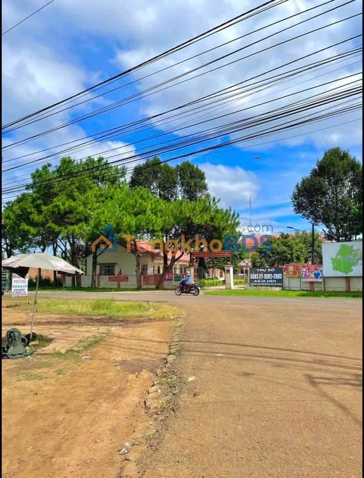 Đất Nền Gia Lai 130m² - Sổ Hồng Sẵn, Giá Chỉ 3xx Triệu