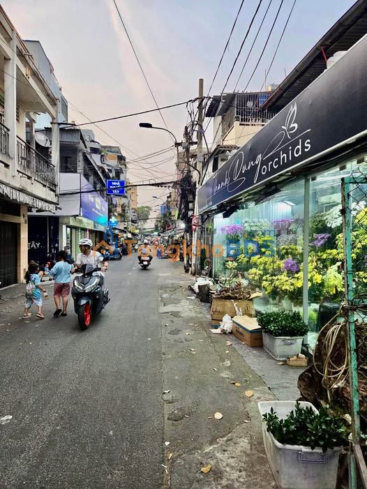 Nhà 22m² Hồ Thị Kỷ, Quận 10 - Sổ hồng riêng, ô tô vào tận nơi