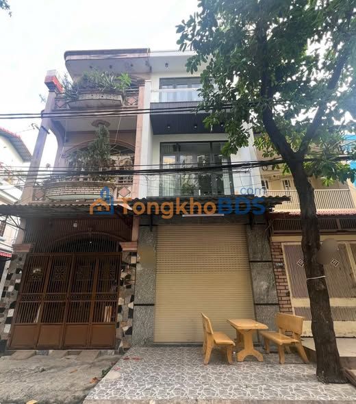 Nhà Phan Huy Ích Tân Bình 120m² 5.4 tỷ - Ô tô vào tận nhà