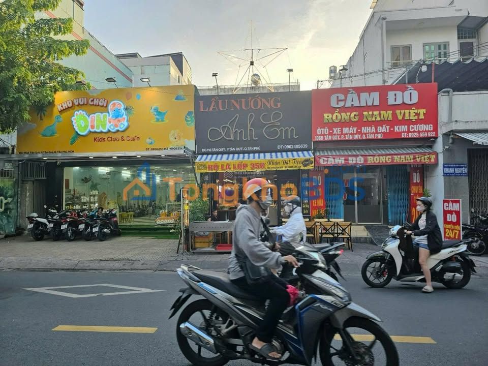 Nhà mặt tiền Tân Quý Tân Phú 240m² 40 tỷ - Ô tô vào nhà