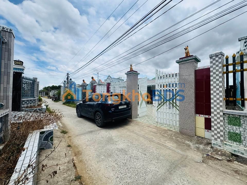 Nhà riêng Ấp 8 Tân Phước 300m²/1.3 tỷ - Chính chủ bán