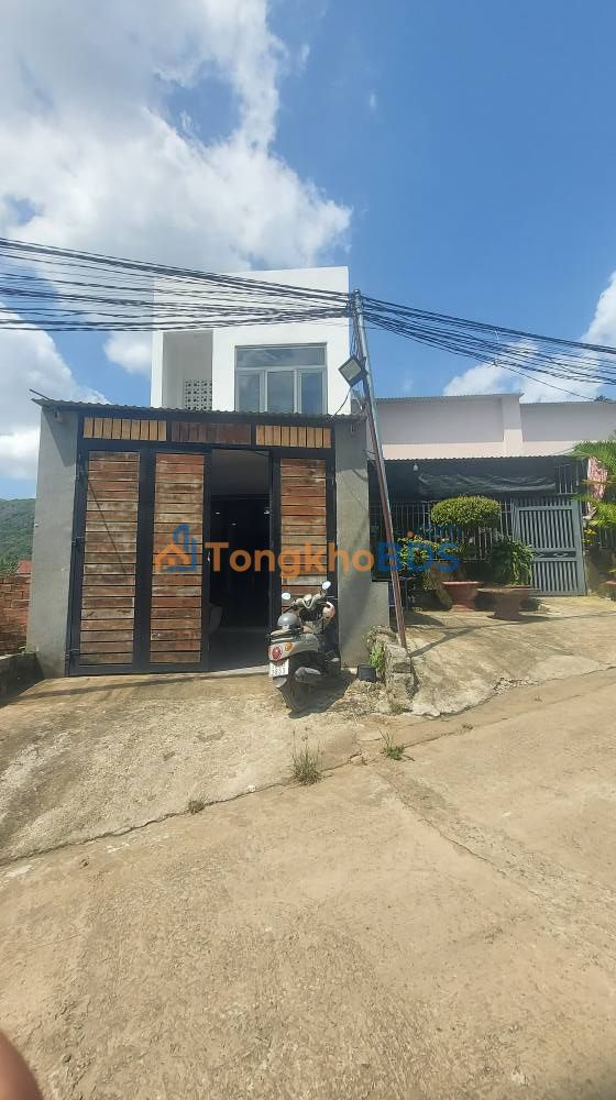 Nhà riêng Hòn Nghê Vĩnh Ngọc 65m² giá 1.3 tỷ - Chính chủ bán