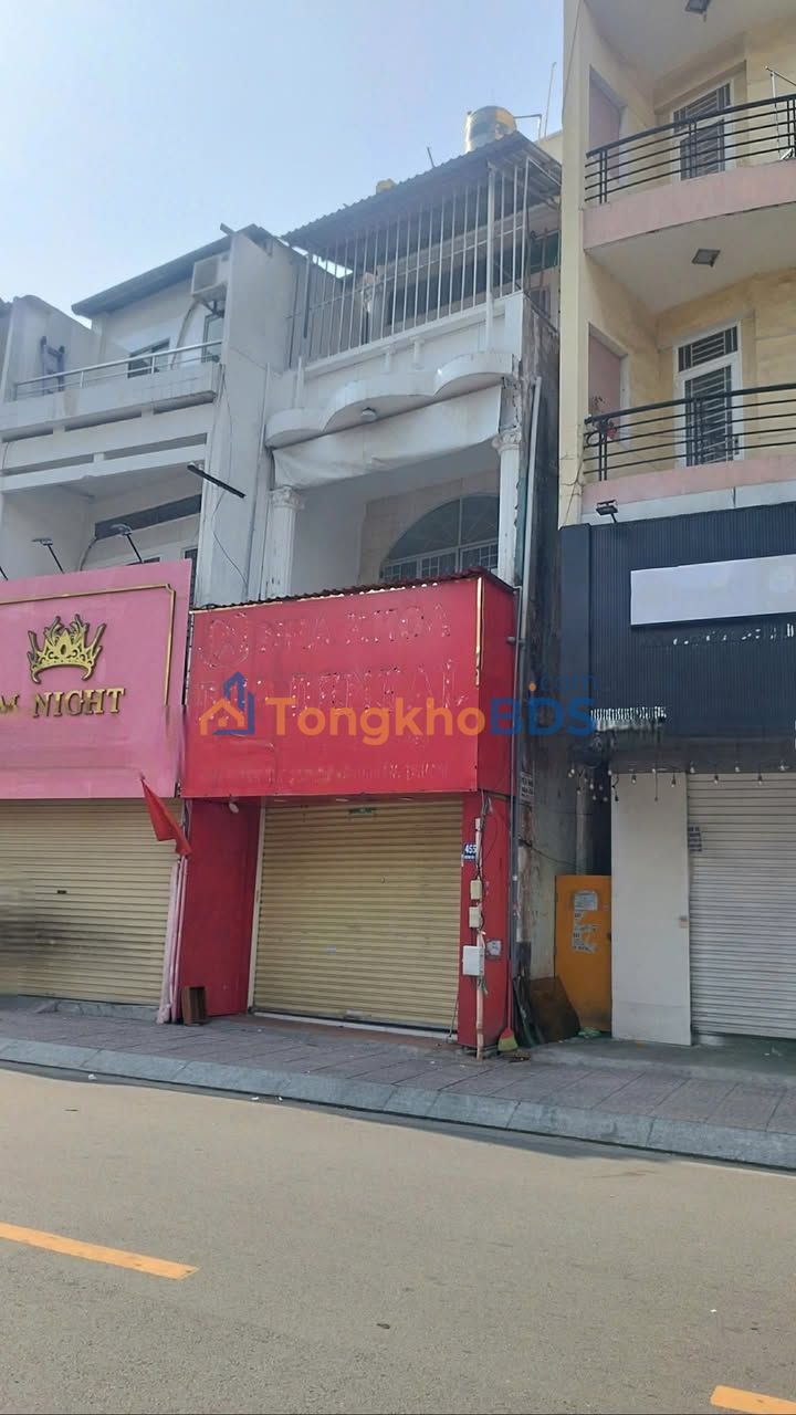 Nhà mặt tiền Huỳnh Văn Bánh 52m² 28 triệu - Mặt tiền kinh doanh