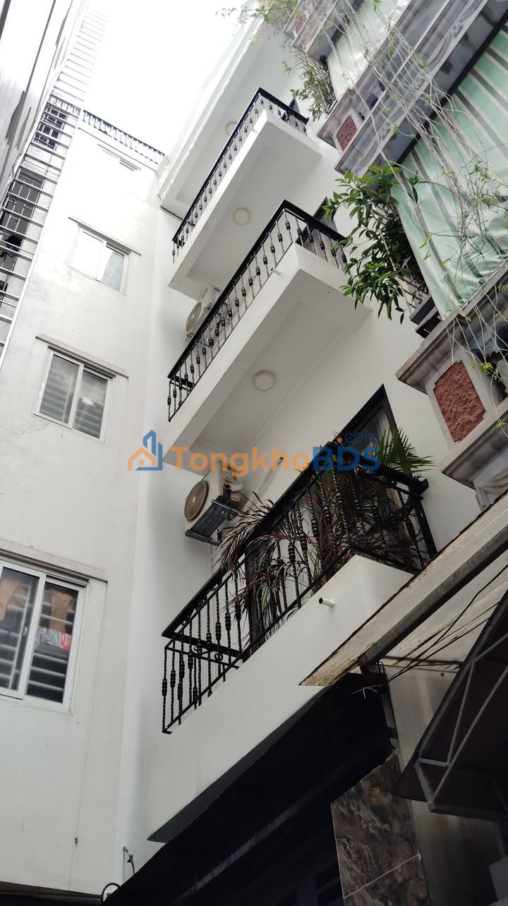 Nhà phố Vương Thừa Vũ 42m² 10 tỷ - Sẵn sàng ở ngay