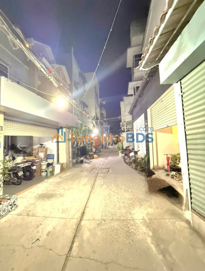 Nhà Quận 7 Huỳnh Tấn Phát 90m² 9 tỷ - Ô tô vào tận nhà