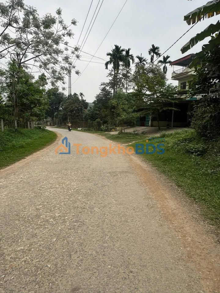 Đất nền Tuyên Quang đường T235 240m² giá 1 tỷ - Sổ đỏ chính chủ