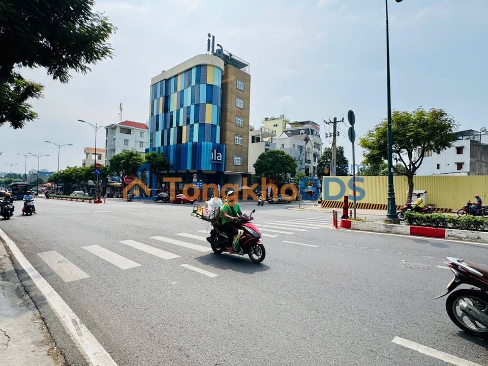 Nhà riêng Làng Tăng Phú 52m² - Ô tô vào tận nhà