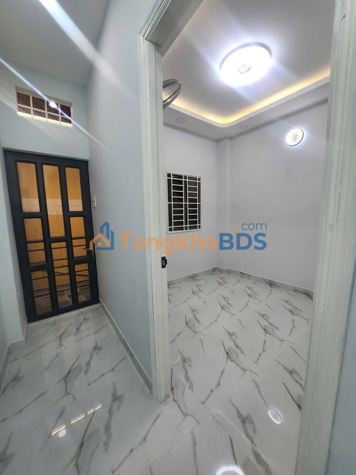 Nhà Lạc Long Quân P.3 Q11 30m² 3,95 tỷ - Chính chủ bán