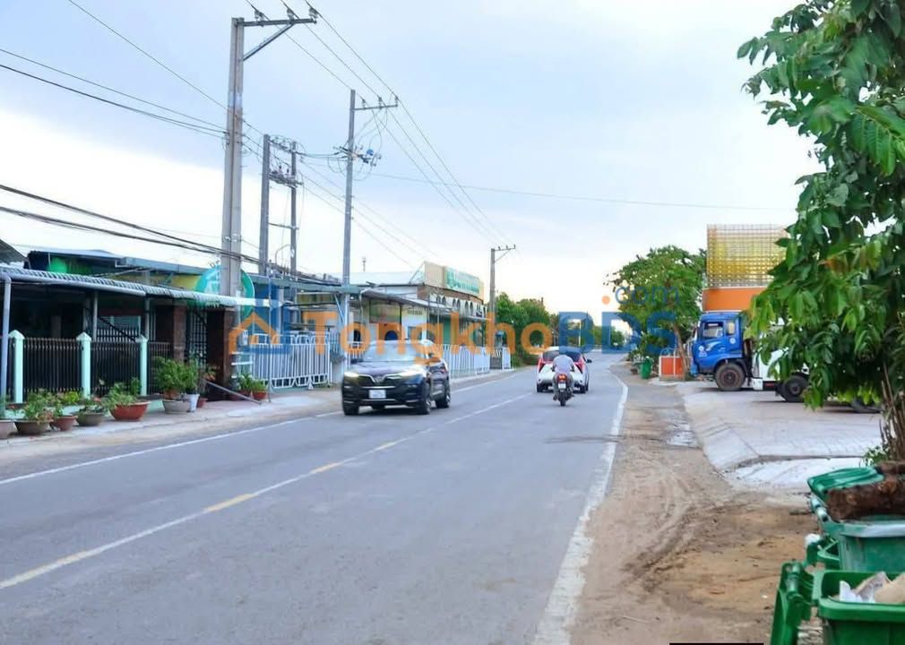 Đất Tỉnh lộ 864 Cai Lậy 3.000m² giá 9 tỷ - Sổ đỏ chính chủ, xây tự do