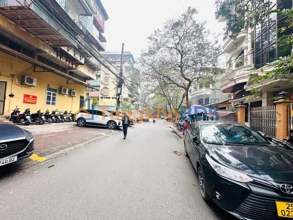 Nhà Lạc Trung 36m² 10 tỷ - Ô tô vào tận nhà