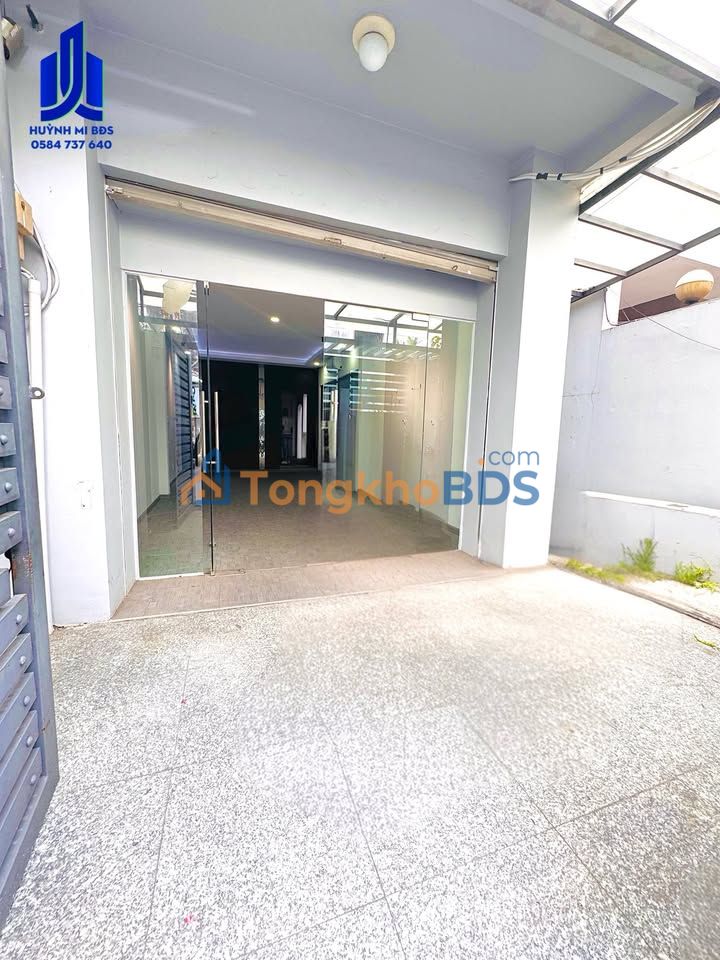 Nhà mặt tiền Tân Định Q1 102m² 50 triệu - Mặt tiền kinh doanh