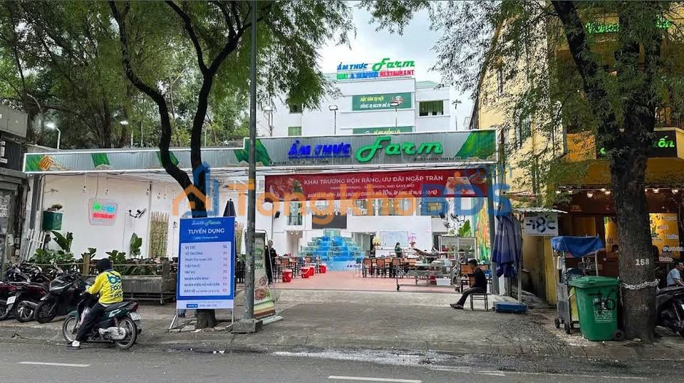 Nhà mặt tiền Võ Văn Tần Q3 1080m² - Ô tô vào nhà