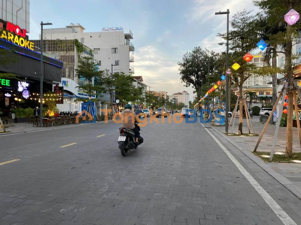 Nhà mặt tiền Phạm Văn Đồng Huế 200m² 1 tỷ - Chính chủ bán