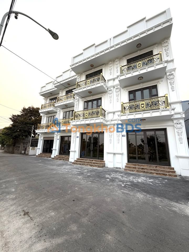 Nhà riêng Hồng An 81m² giá thỏa thuận - Ô tô vào tận nhà