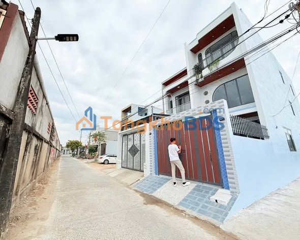 Nhà Phước Lợi Bến Lức 100m² 3.35 tỷ - Ô tô vào nhà