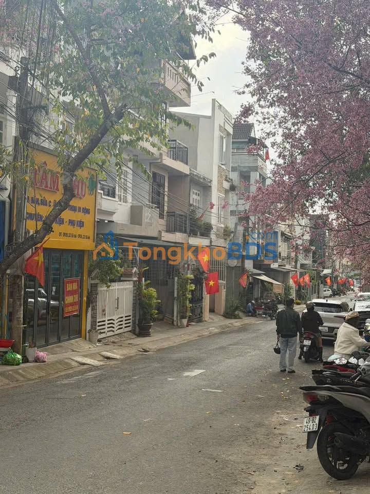 Nhà Yersin Đà Lạt 85m² 14,5 tỷ - Ô tô vào tận nhà