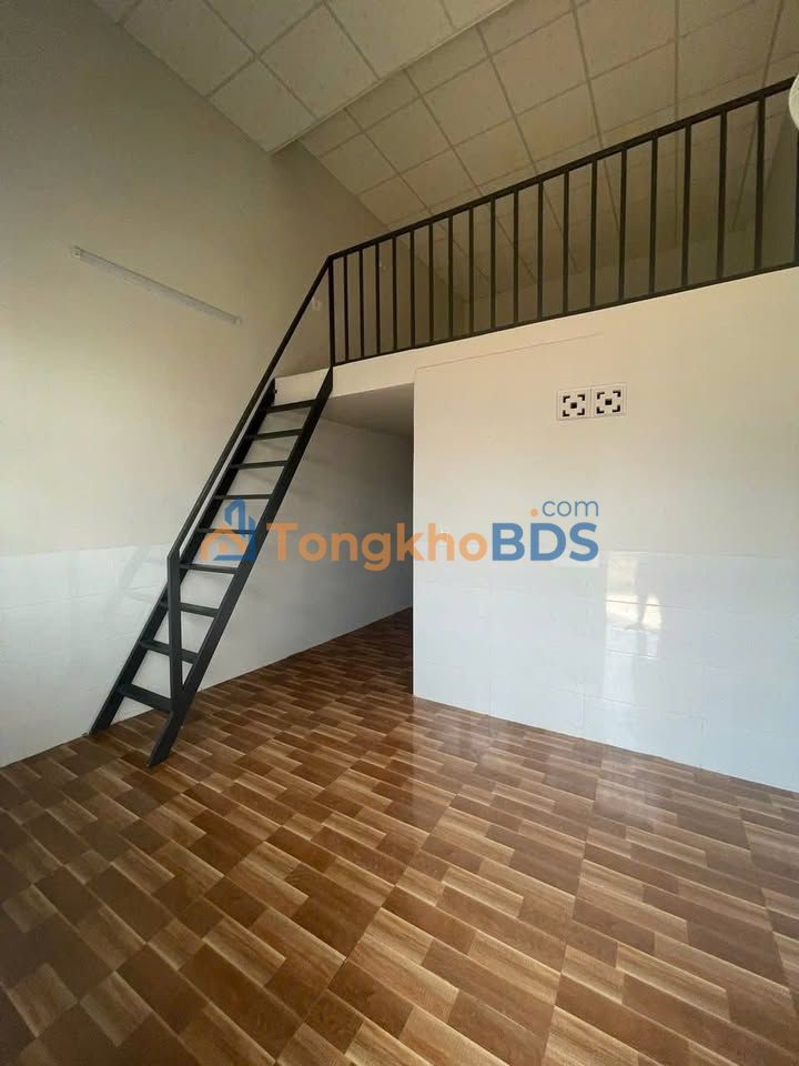 Nhà hẻm Đỗ Xuân Hợp Buôn Ma Thuột 50m² 3.3 triệu - Ô tô vào nhà