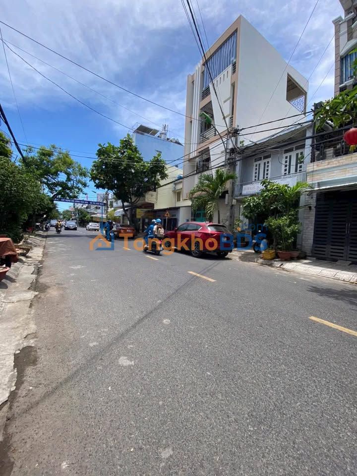 Nhà Trần Nguyên Hãn Nha Trang 53m² 6.7 tỷ - Ô tô vào nhà