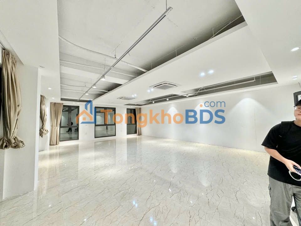 Văn phòng Ngã Tư Sở Vũ Tông Phan 150m² 20 triệu - Vị trí trung tâm