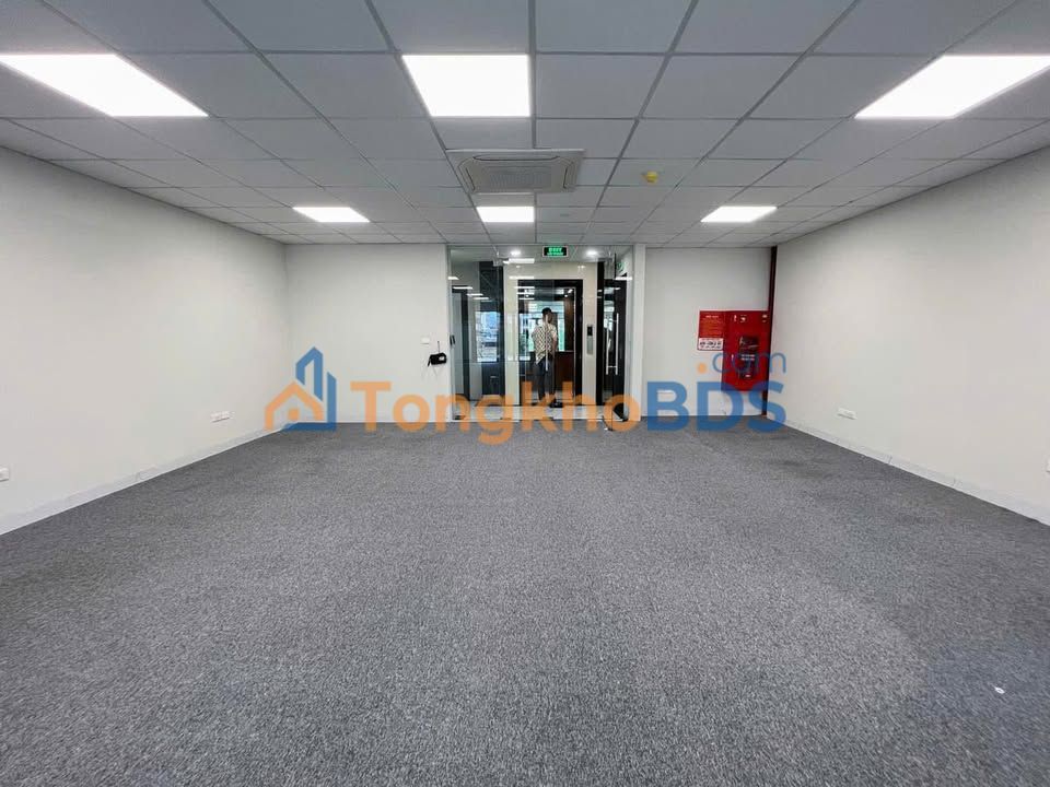 Văn phòng Nguyễn Khang 80m² giá 11 triệu - Sẵn sàng làm việc