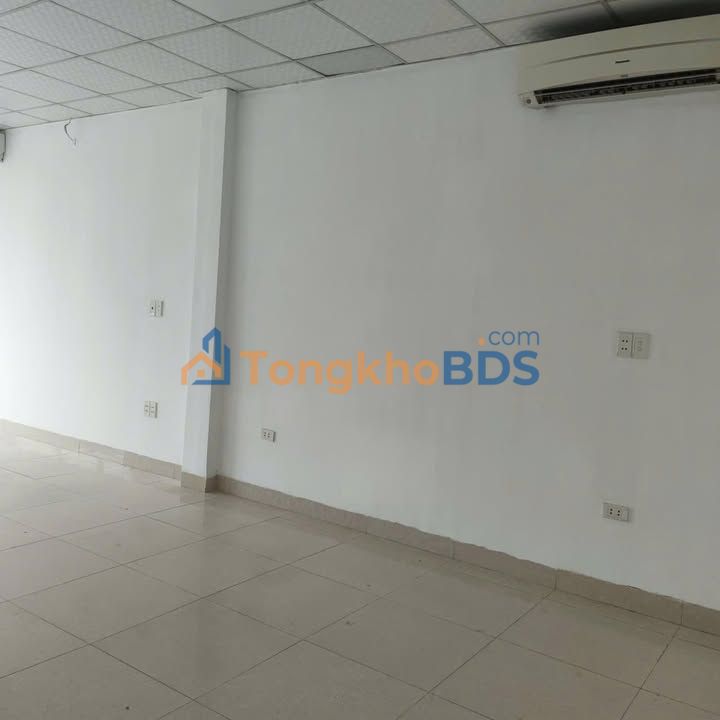 Nhà mặt phố Trần Vỹ Mai Dịch 70m² 50 triệu - Mặt tiền kinh doanh