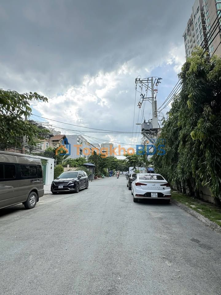 Villa Nguyễn Văn Hưởng Thảo Điền 380m² 130 tỷ - Ô tô vào tận nhà