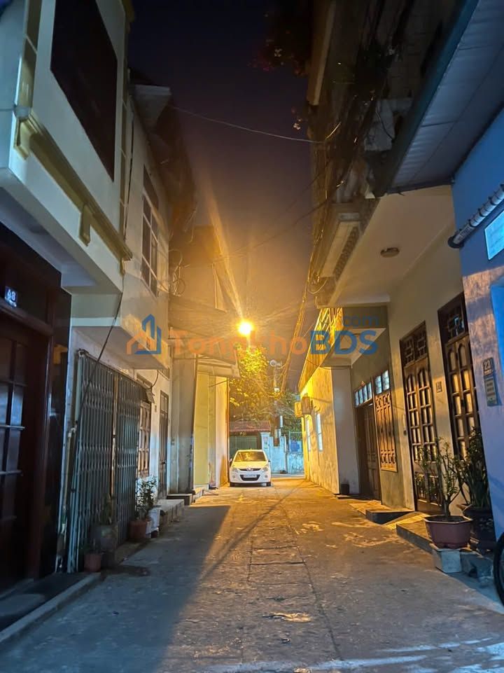 Nhà riêng Hàn Thuyên Ba Đình 40m² 2 tỷ - Ô tô vào tận nhà