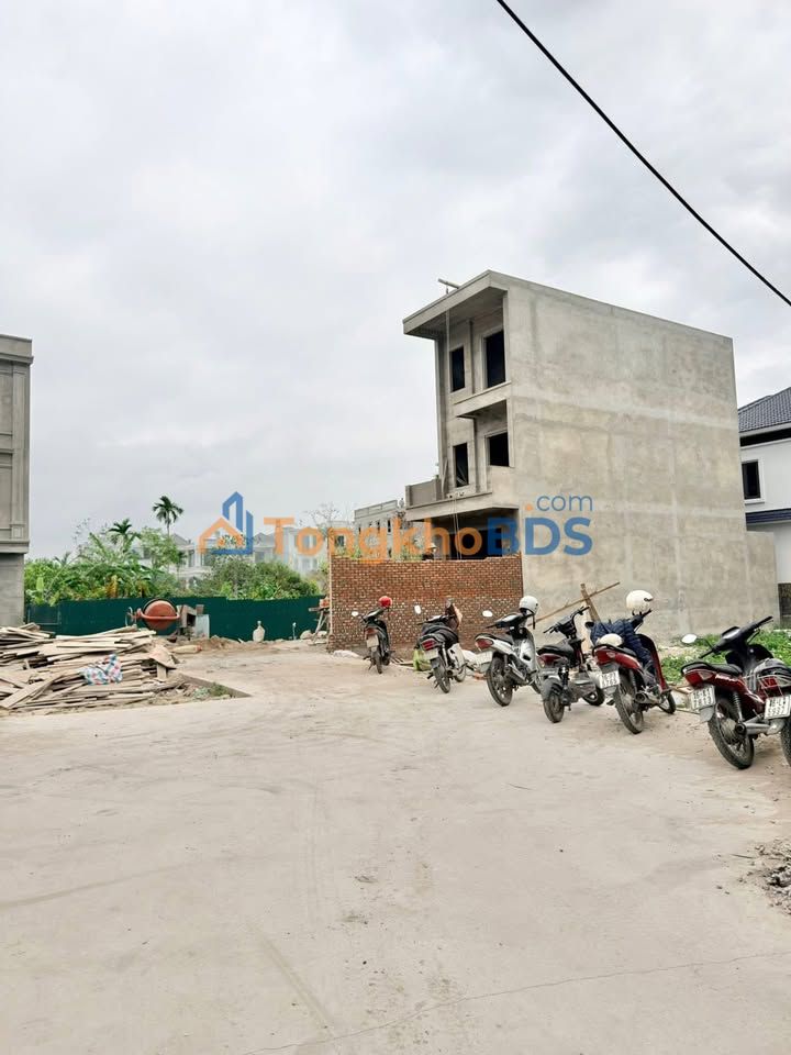 Nhà 3 tầng Đồng Quang An Dương 91m² 3.55 tỷ - Ô tô vào nhà