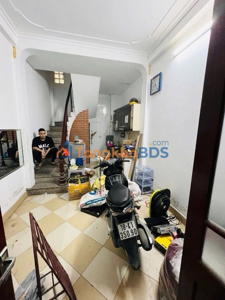 Nhà riêng Cầu Giấy 30m² 6 tỷ - Ô tô vào tận nhà