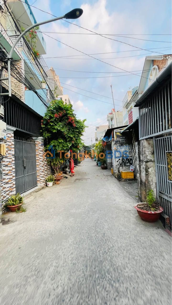 Nhà Trần Thị Năm Q12 104m² - Ô tô vào tận nhà