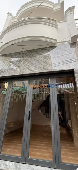 Nhà mặt tiền Đoàn Văn Bơ Q4 36m² 5 tỷ - Mặt tiền KD