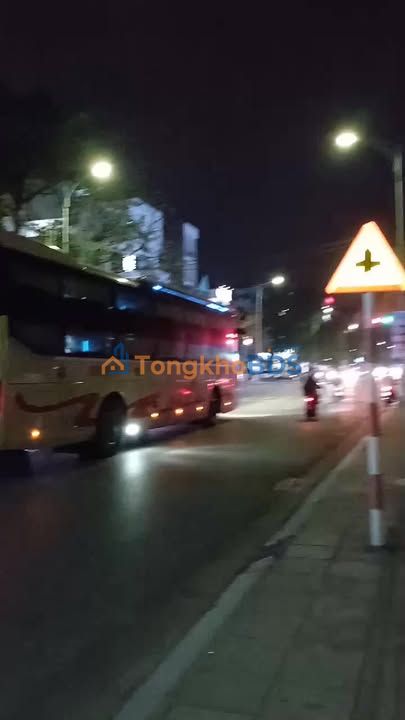 Store Nguyễn Văn Cừ Gia Bình 3 tầng - Mặt tiền kinh doanh nhộn nhịp