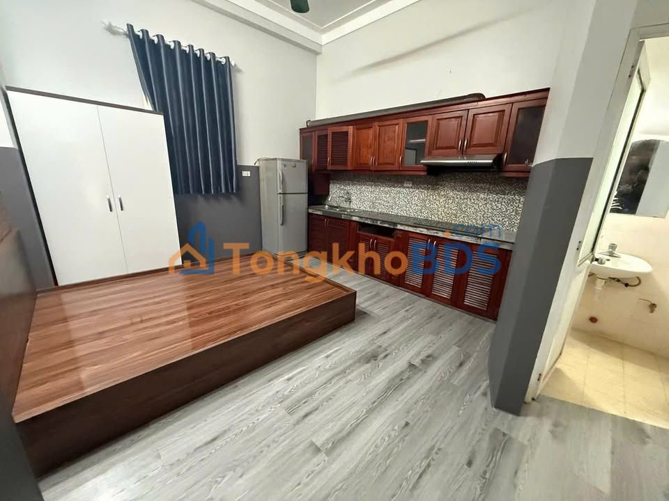 Nhà nhỏ Ngô Gia Tự Long Biên 2.9 triệu - Sẵn sàng ở ngay