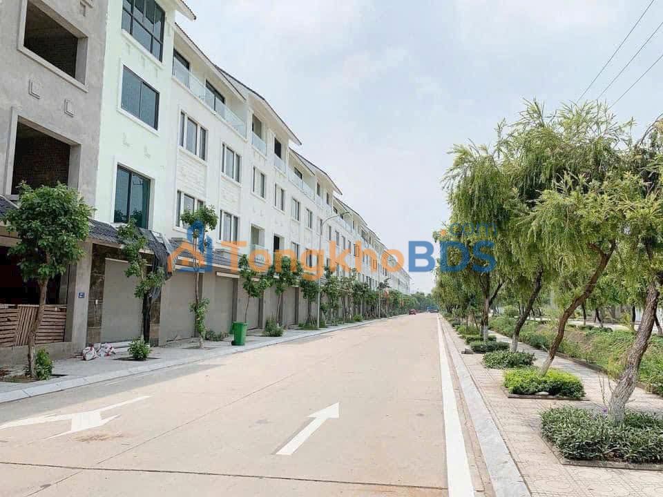 Nhà riêng Khu C Geleximco 80m² giá 17.5 tỷ - Ô tô vào tận nhà