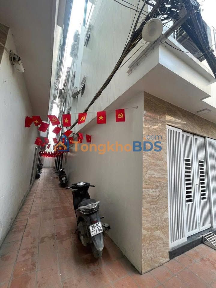 Nhà riêng Hồ Tùng Mậu Cầu Giấy 46m² 10.1 tỷ - Ô tô vào tận nhà