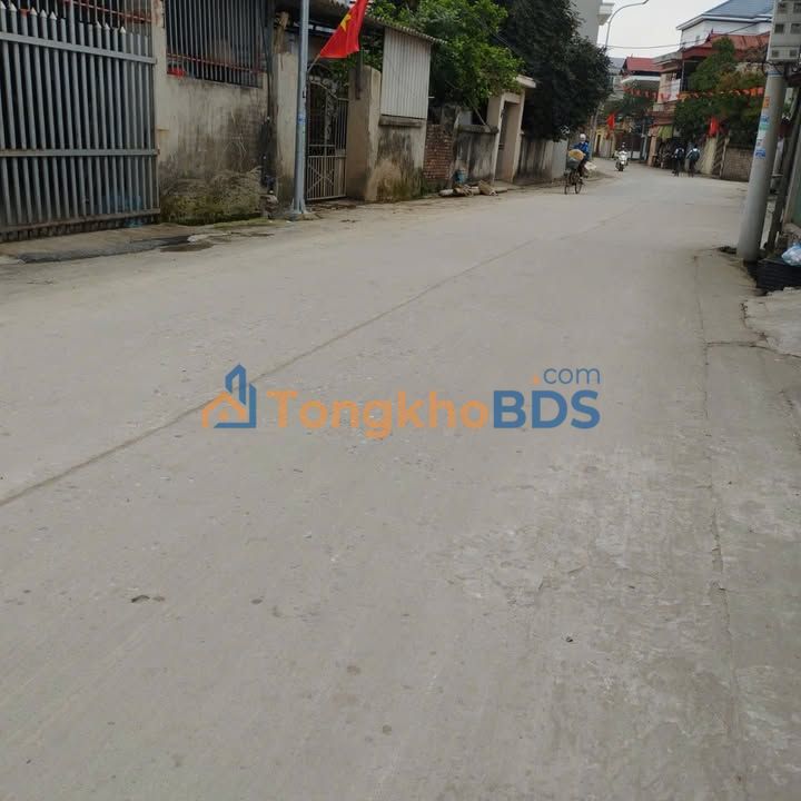 Nhà Vĩnh Quỳnh Thanh Trì 40m² 3 tỷ - Ô tô vào tận nhà