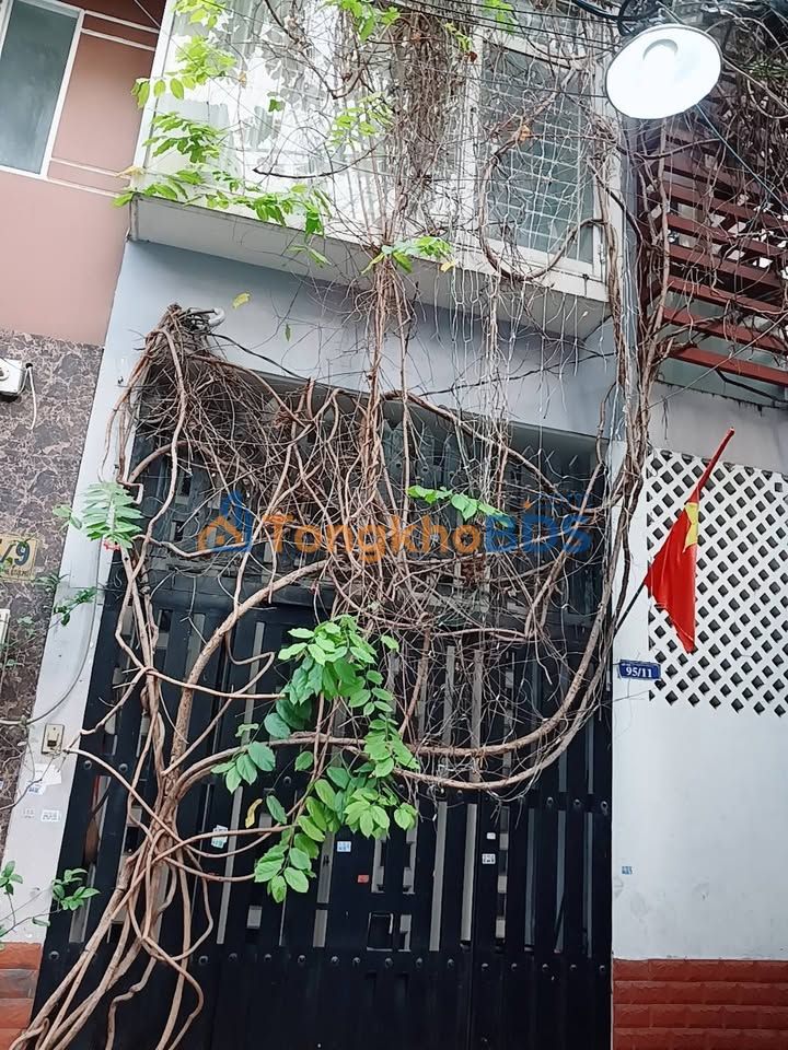 Nhà riêng Tân Phú 49m² giá 7.5 tỷ - Ô tô vào tận nhà