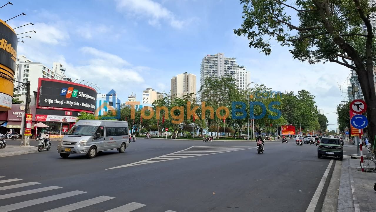 Nhà phố Lê Thanh Tôn 117m² 6x tỷ - Mặt tiền kinh doanh