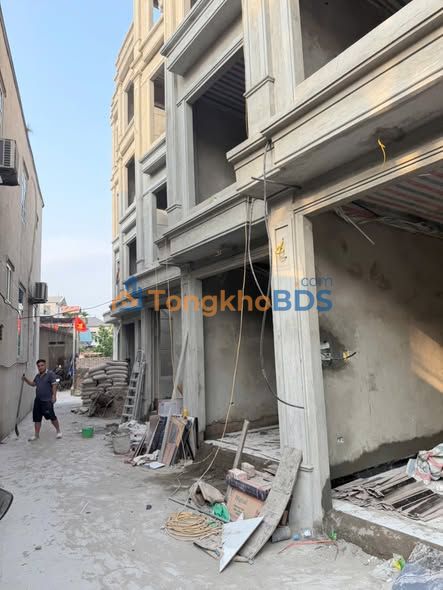 Nhà Phụng Châu 30m² 4T giá 3,68 tỷ - Chính chủ bán