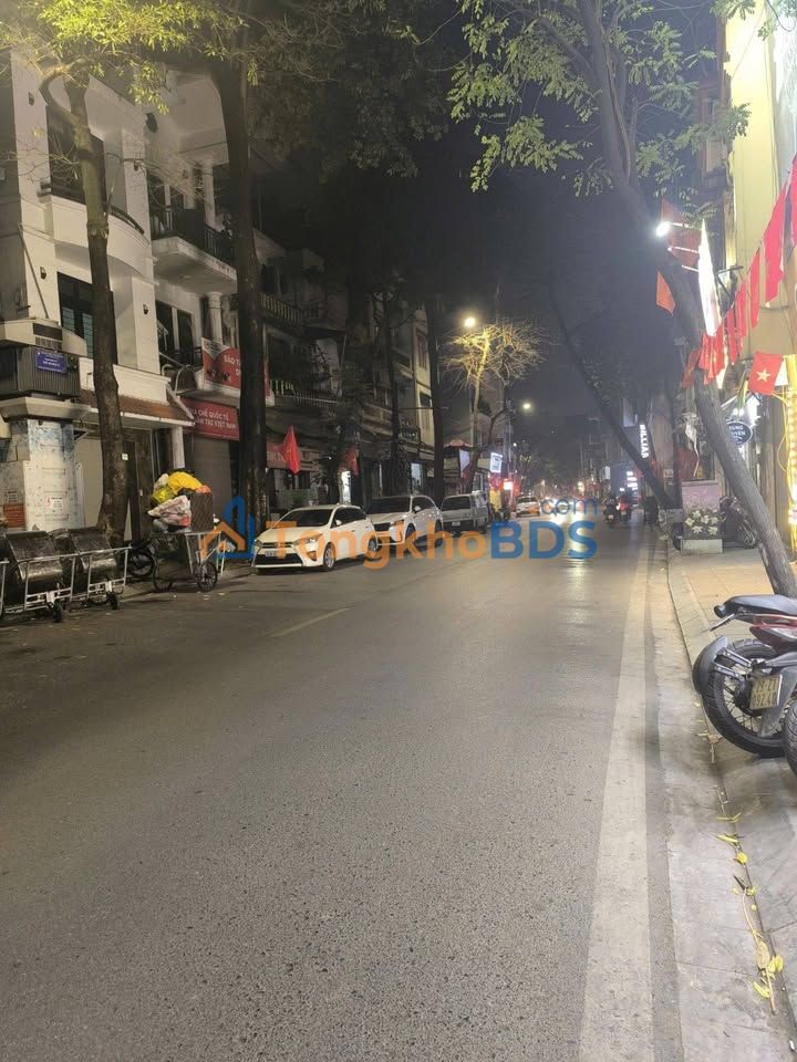 Nhà mặt phố Thụy Khuê 40m² 15 tỷ - Mặt tiền kinh doanh