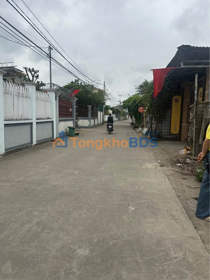 Đất thổ cư TT Tân Phong 100m2 1.2 tỷ - Đường to ô tô