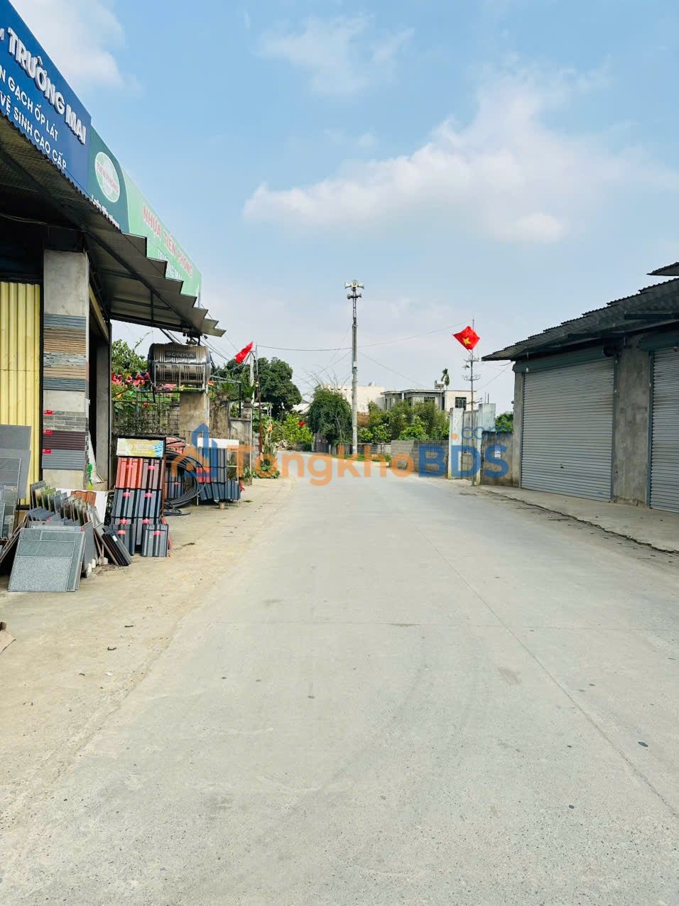 Nhà riêng Xuân Mai 108m² 2.49 tỷ - Ô tô vào tận nhà