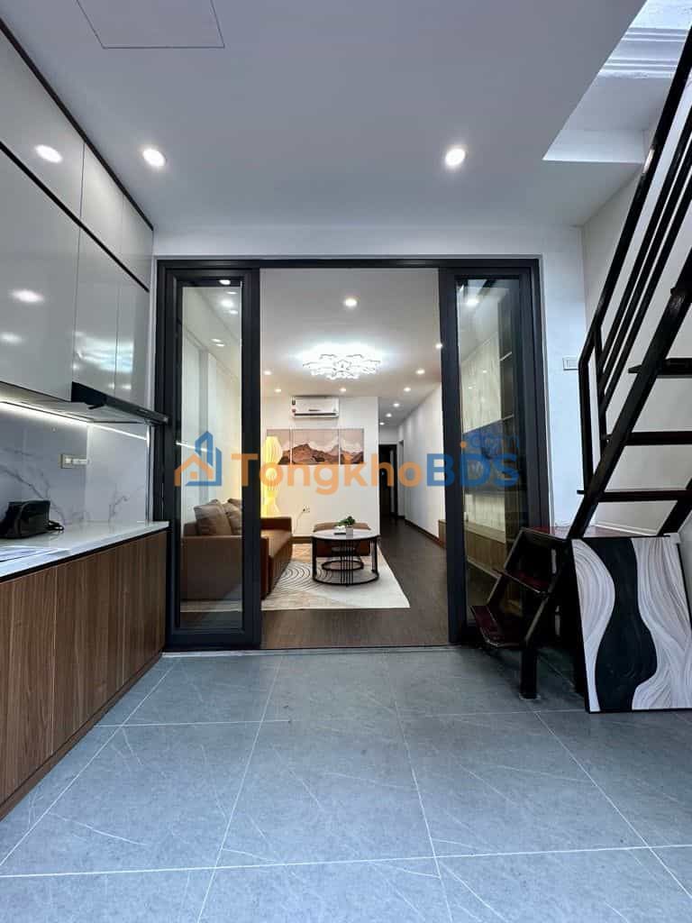 Nhà tập thể Đền Lừ Hoàng Mai 100m² giá 5,65 tỷ - Full nội thất, ô tô tránh