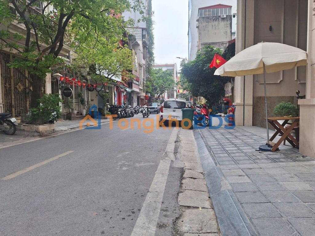 Nhà phố Phù Đổng Thiên Vương 120m2 110 tỷ - Mặt tiền KD