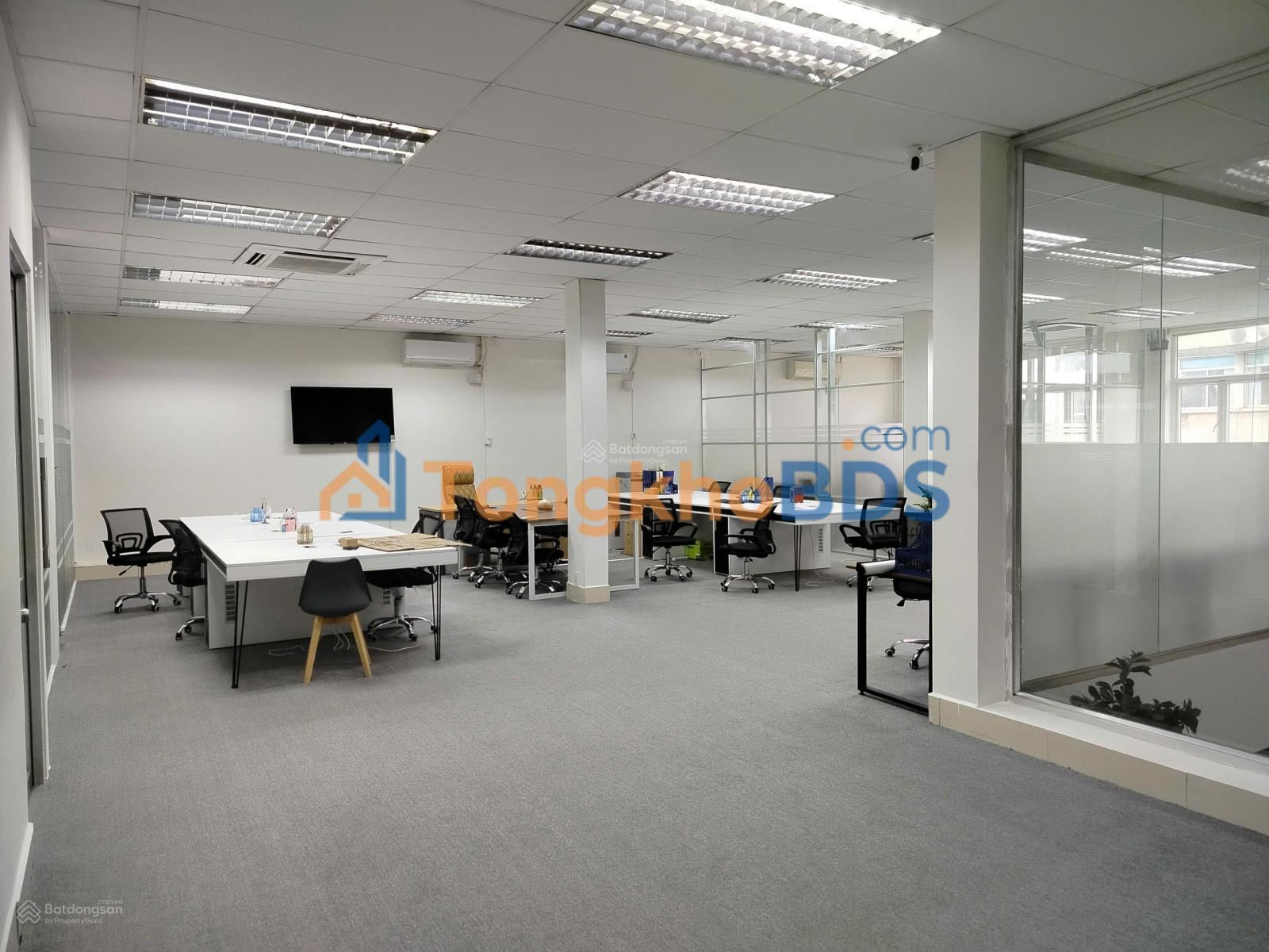 Văn phòng Nguyễn Thái Bình 267m2 70tr - Tòa hạng A