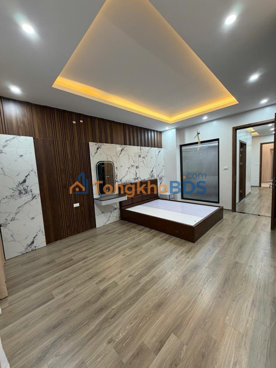 Nhà Trần Duy Hưng 65m² 31.9 tỷ - Ô tô vào tận nhà
